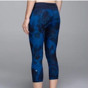 Lululemon Blue and Black Floral Leggings